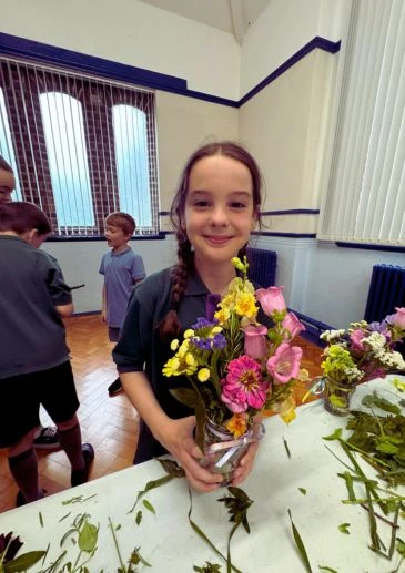 Cubs with finished flower arrangements